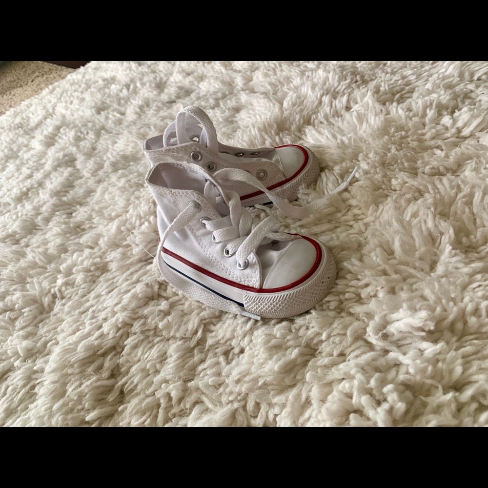 Chucks - Picture 2 of 4